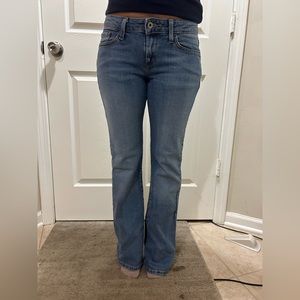 Bootcut Levi’s size 4